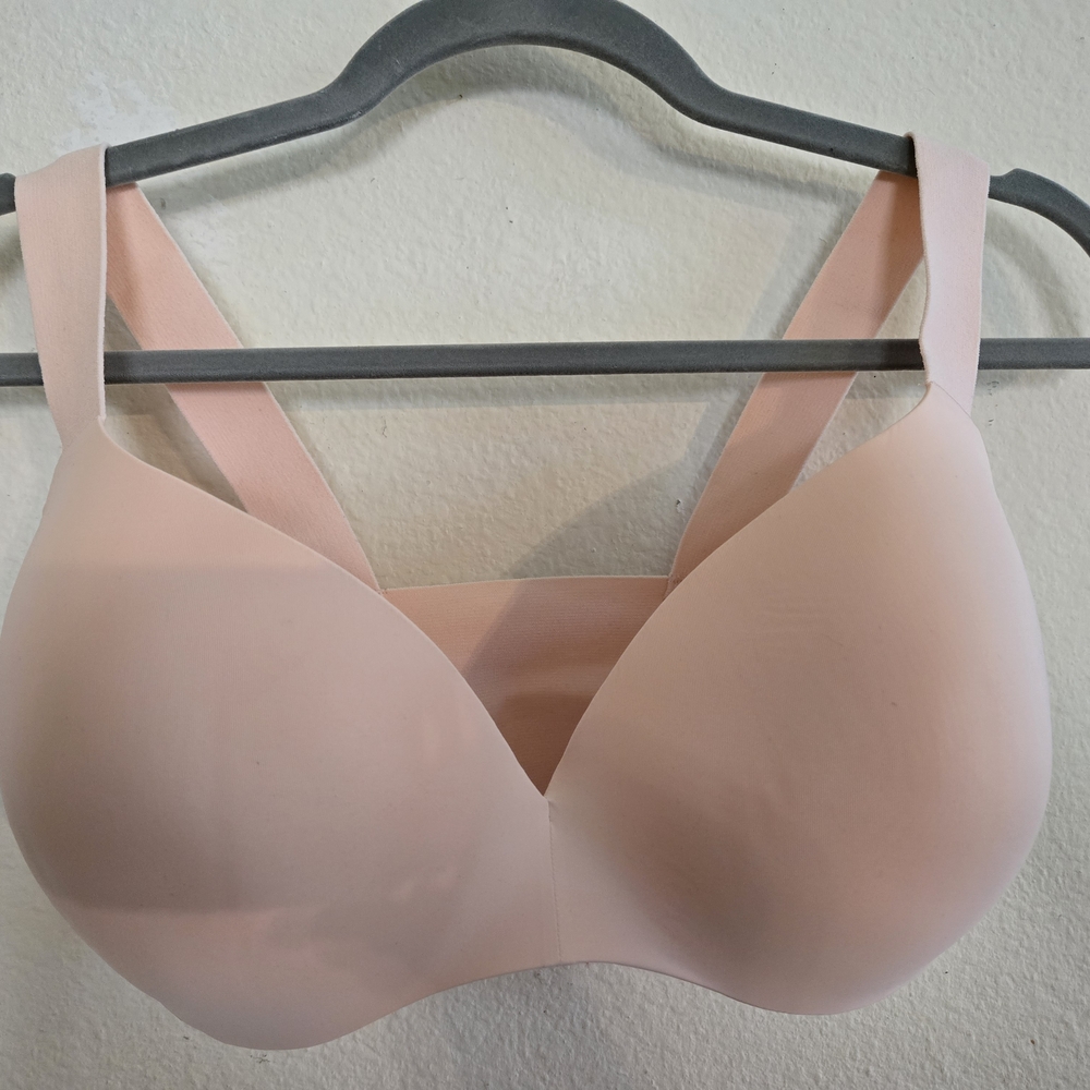 Victoria's Secret Blush Full-Coverage Bra with Molded Cups